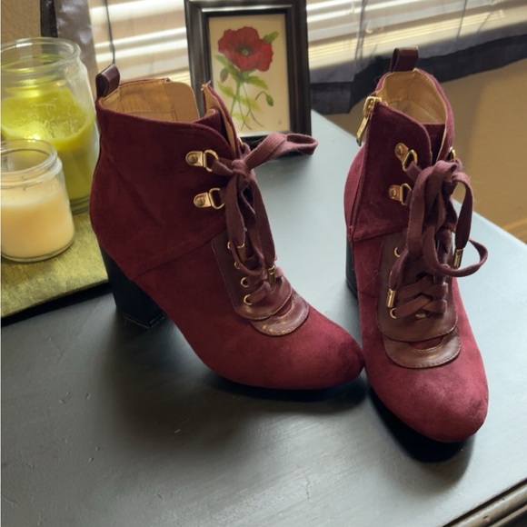 M & L Shoes - M & L Boots